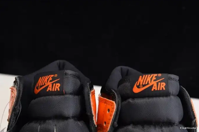 3.0 High Jordan Air Retro 1 - 555088-028 Backboard Shattered 0515